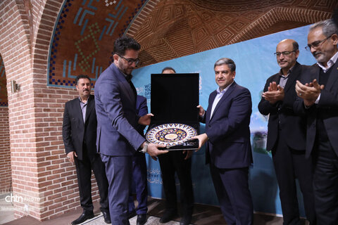 آیین گرامیداشت هفته گردشگری و تجلیل از فعالان این حوزه در اردبیل برگزار شد