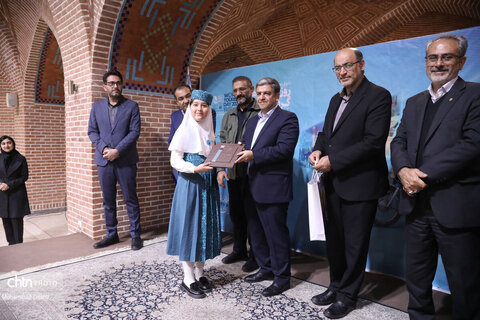 آیین گرامیداشت هفته گردشگری و تجلیل از فعالان این حوزه در اردبیل برگزار شد