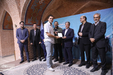 آیین گرامیداشت هفته گردشگری و تجلیل از فعالان این حوزه در اردبیل برگزار شد