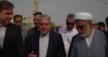 بازدید وزیر میراث فرهنگی از قلعه و مسجد تاریخی بردستان در هفته گردشگری