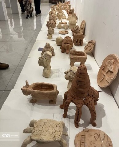 نخستین نمایشگاه گروهی دستاوردهای هنری هنرجویان آموزشگاه هنری آبگینه با عنوان بالهای ایکاروس