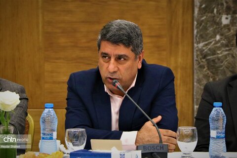آیین تجلیل از فعالان حوزه گردشگری مازندران و نمایشگاه صنایع‌دستی به مناسبت هفته گردشگری در بابلسر برپا شد