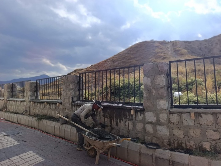 عملیات مرمت و سامان‌دهی قلعه تاریخی یالدور مرند آغاز شد/ دیواره‌ها، مسیرهای دسترسی و محوطه پیرامونی قلعه بهسازی می‌شود