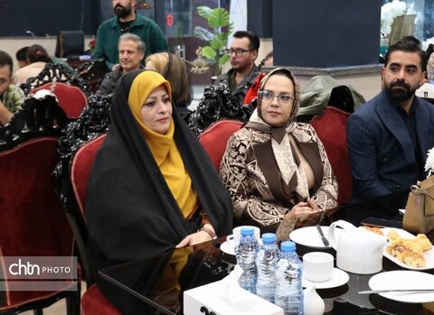 نشست راهنمایان