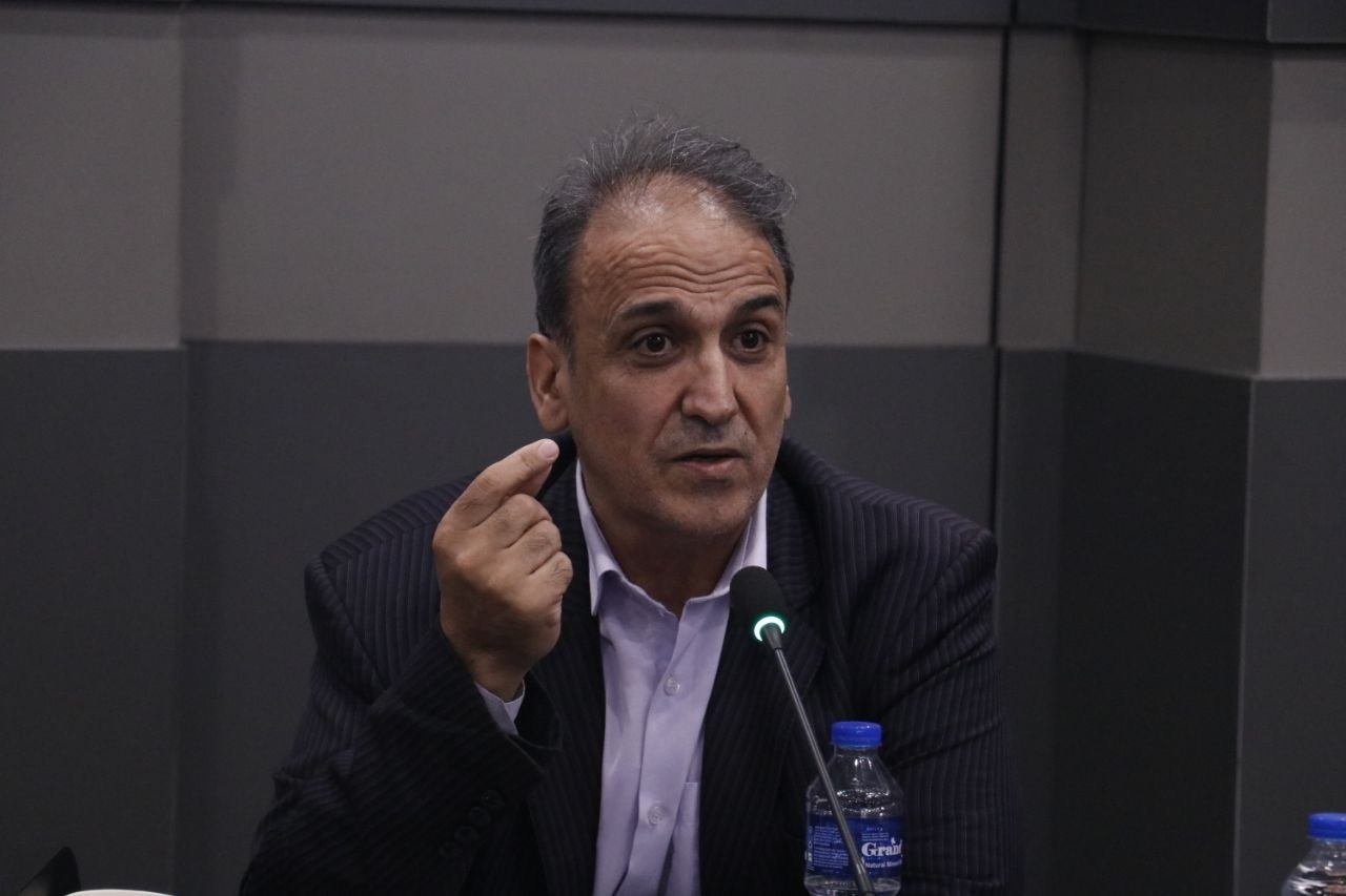 هوش مصنوعی؛ ضرورت بازطراحی گردشگری ایران از داده تا تجربه گردشگر/ هوش مصنوعی جای گردشگران و فعالان گردشگری را نمیگیرد، نقش آنها را بازتعریف میکند
