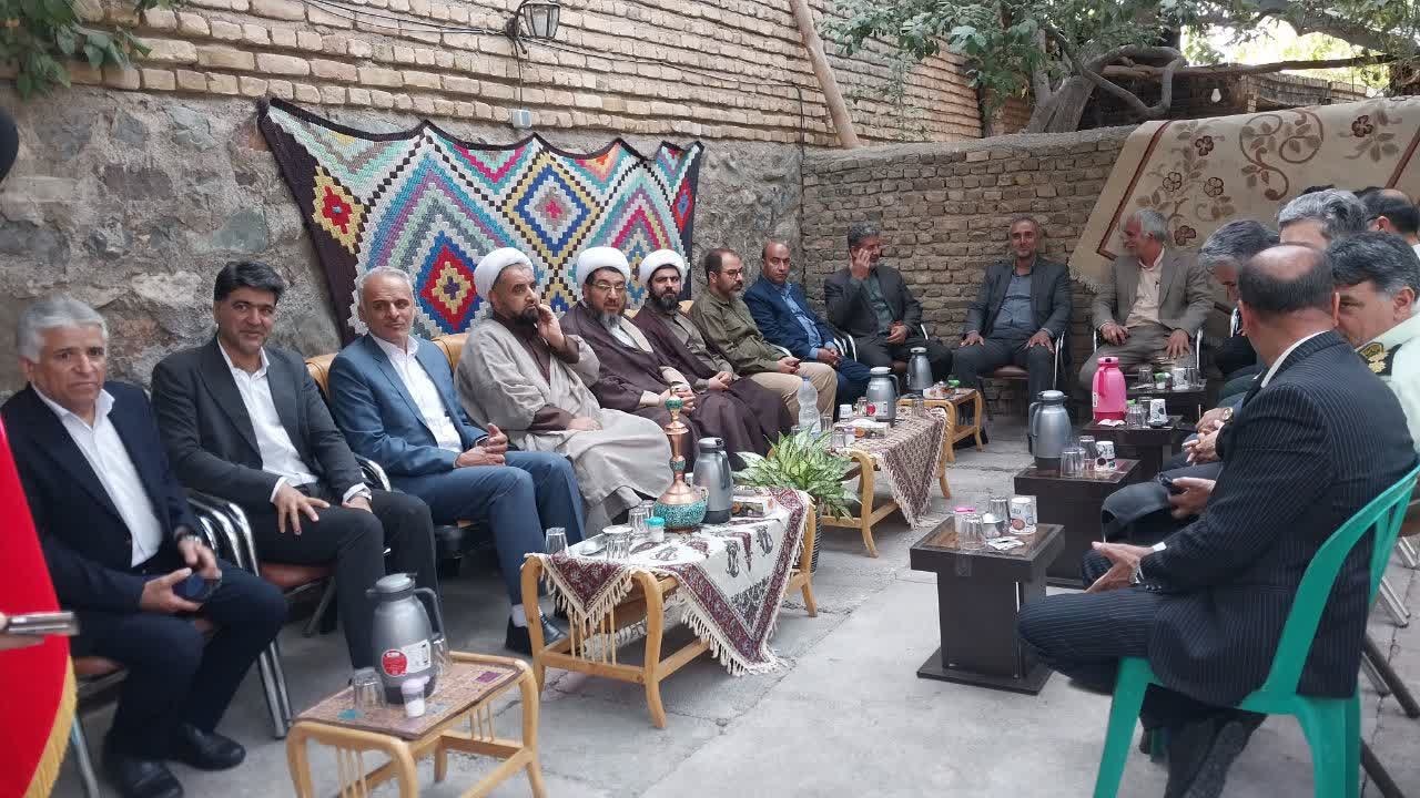 افتتاح ۲ اقامتگاه بومگردی در شهر درود شهرستان زبرخان
