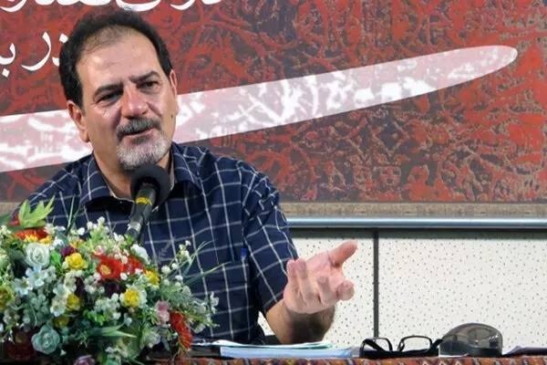 قربان ولیئی، شاعر و دانشیار گروه زبان و ادبیات فارسی دانشگاه زنجان در گفت‌وگو با میراث‌آریا: