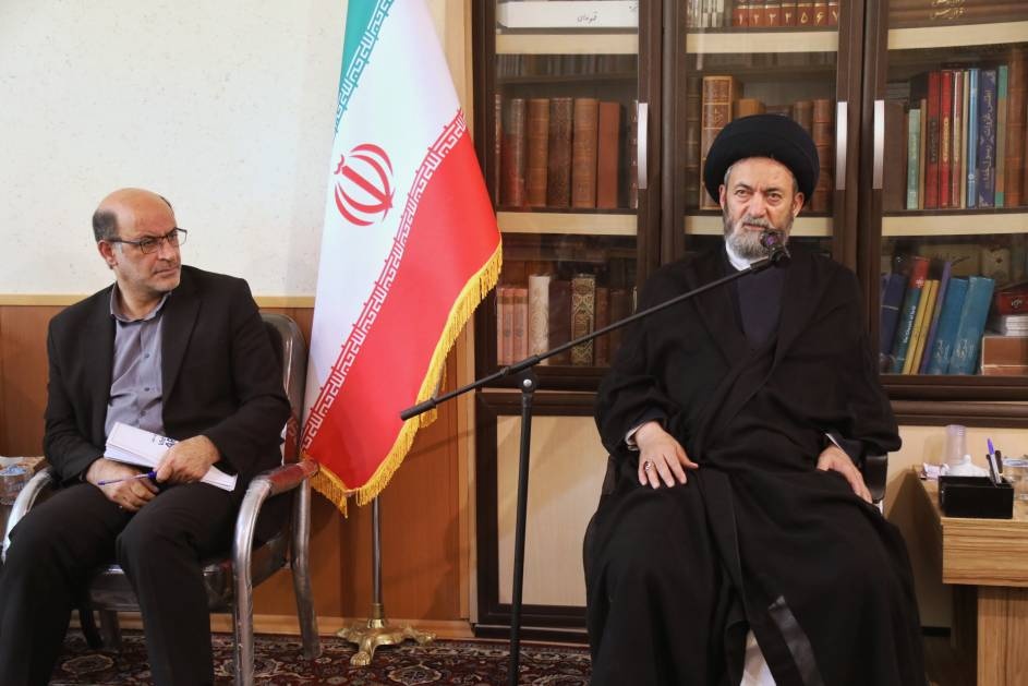 امام جمعه اردبیل: تسهیلات ویژه برای سرمایهگذاران گردشگری فراهم شود