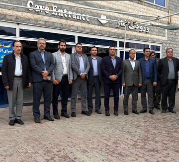 بازدید مدیرکل تسهیلات و تامین منابع وزارت میراث‌فرهنگی از غار علیصدر