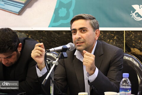 نشست خبری مدیرکل میراث‌فرهنگی، گردشگری و صنایع‌دستی کردستان با اصحاب رسانه