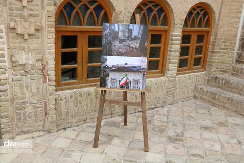 نمایشگاه «ایستاده در غبار»؛ بازخوانی آسیب‌های سیاسی بر میراث ایران در حسینیه جاجرمی بجنورد