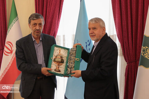 صالحی‌امیری در نشست مشترک با رئیس ستاد اجرایی فرمان حضرت امام(ره)