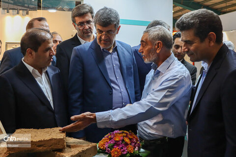 دومین روز نمایشگاه ملی گردشگری یزد با افتتاح رسمی همراه شد