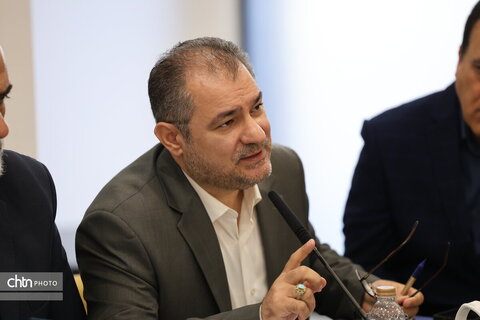 نشست میز گردشگری استان اصفهان