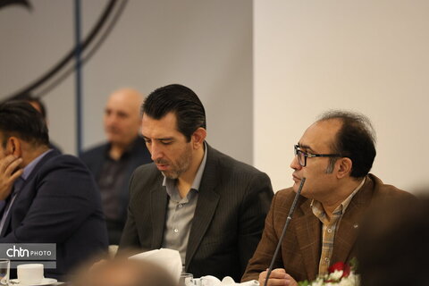 نشست میز گردشگری استان اصفهان