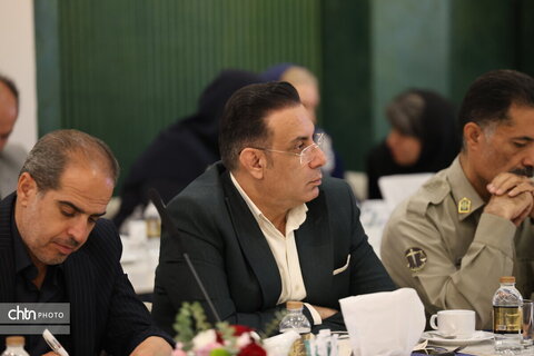 نشست میز گردشگری استان اصفهان