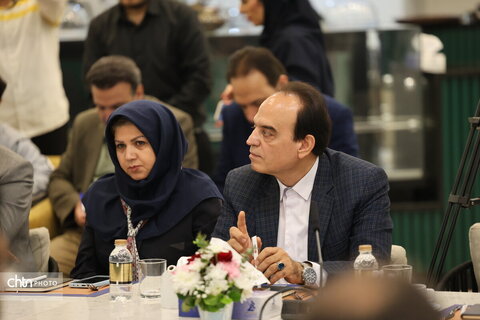 نشست میز گردشگری استان اصفهان