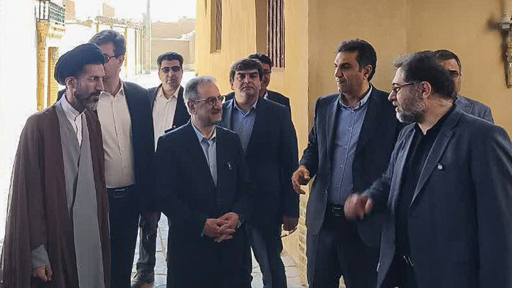 بازدید معاون گردشگری وزارت میراث‌فرهنگی از دروازه سیف اردکان