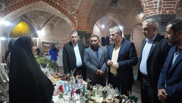 ظرفیت‌های زنان کارآفرین سلماس در حمام تاریخی شیخ به نمایش درآمد