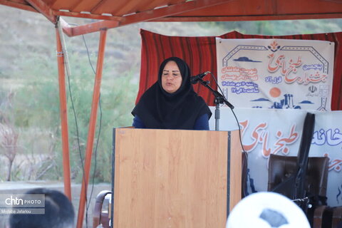پنجمین جشنواره ماهی قزل‌آلای شهرستان ماهنشان در جوار قلعه تاریخی بهستان