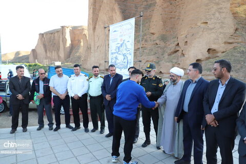 پنجمین جشنواره ماهی قزل‌آلای شهرستان ماهنشان در جوار قلعه تاریخی بهستان
