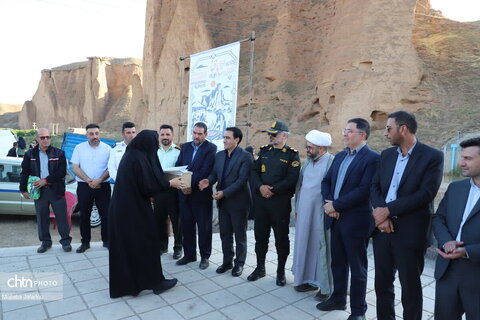 پنجمین جشنواره ماهی قزل‌آلای شهرستان ماهنشان در جوار قلعه تاریخی بهستان