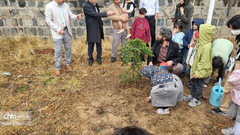 برگزاری برنامه «نهال هویت» به مناسبت هفته ملی و روز کودک در زنجان