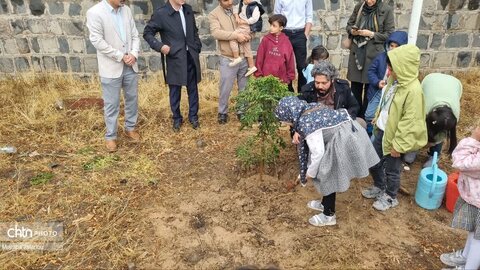 برگزاری برنامه «نهال هویت» به مناسبت هفته ملی و روز کودک در زنجان