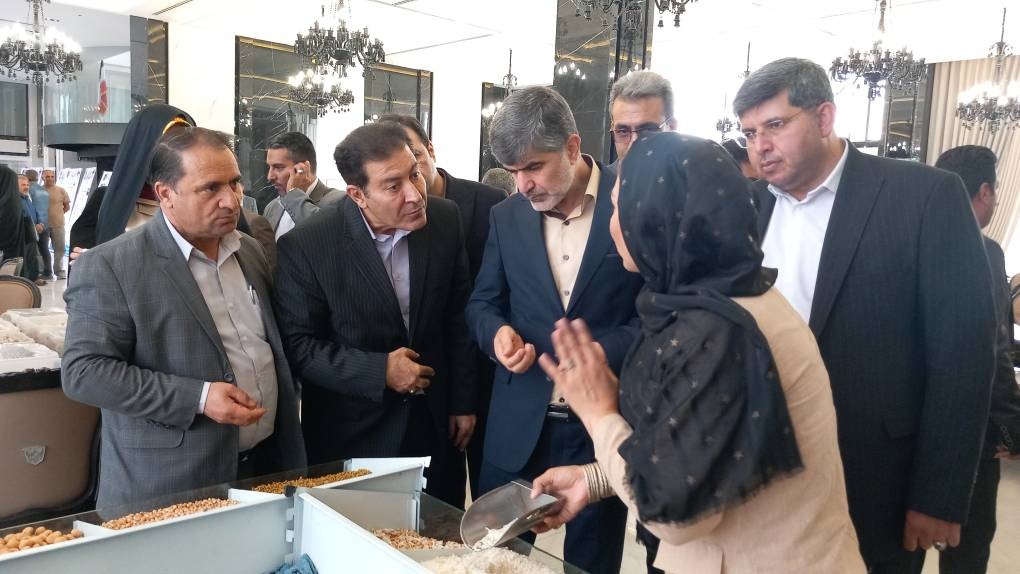 جشنواره روز ملی روستا و عشایر در ملارد برگزار شد