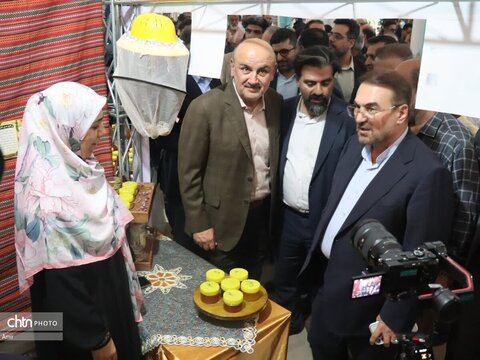 افتتاح نمایشگاه و نکوداشت روز کرج که در تالار شهیدان نژادفلاح