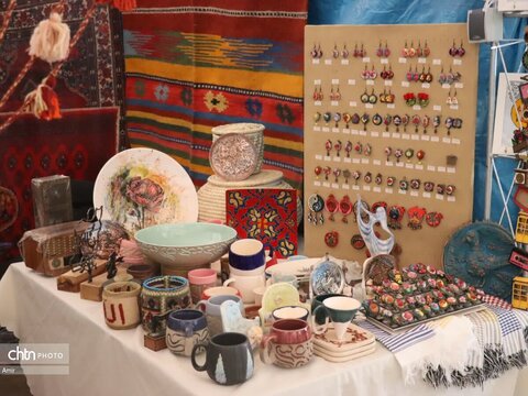 افتتاح نمایشگاه و نکوداشت روز کرج که در تالار شهیدان نژادفلاح