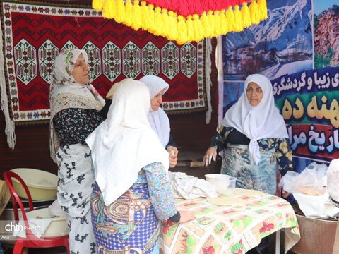 افتتاح نمایشگاه و نکوداشت روز کرج که در تالار شهیدان نژادفلاح