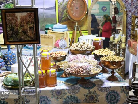 افتتاح نمایشگاه و نکوداشت روز کرج که در تالار شهیدان نژادفلاح