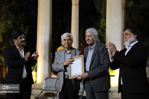 از شور عرفان تا راز غزل؛ از قونیه تا شیراز