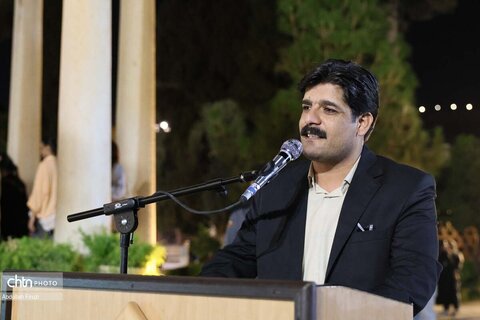 از شور عرفان تا راز غزل؛ از قونیه تا شیراز