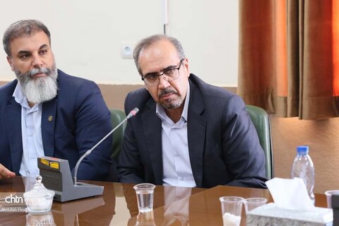 دیدار مدیران و فعالان گردشگری با نماینده ولی فقیه در استان فارس