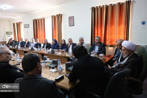 دیدار مدیران و فعالان گردشگری با نماینده ولی فقیه در استان فارس