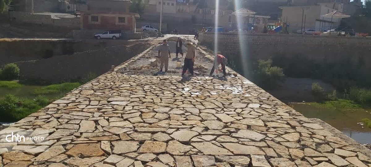 حفاظت اضطراری چهار پل تاریخی لرستان در برابر خطر سیلاب