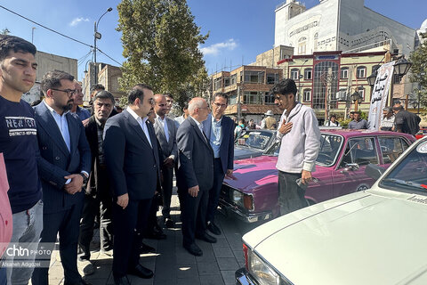 الی تور «از زادگاه تا بارگاه شمس تبریزی» وهمایش خودروهای تاریخی و کلاسیک در خوی