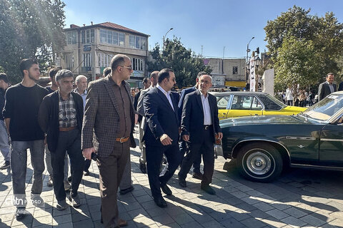 الی تور «از زادگاه تا بارگاه شمس تبریزی» وهمایش خودروهای تاریخی و کلاسیک در خوی