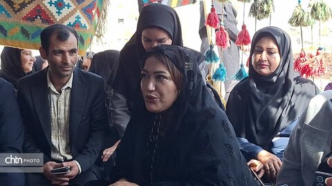 نمایش دست‌بافته‌های دهستان سادات محمودی در حاشیه همایش روستای میمند