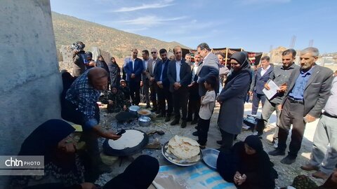 نمایش دست‌بافته‌های دهستان سادات محمودی در حاشیه همایش روستای میمند