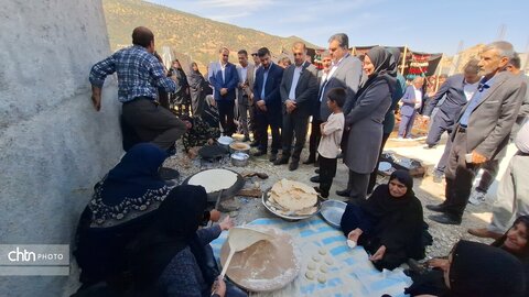 نمایش دست‌بافته‌های دهستان سادات محمودی در حاشیه همایش روستای میمند