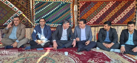 نمایش دست‌بافته‌های دهستان سادات محمودی در حاشیه همایش روستای میمند