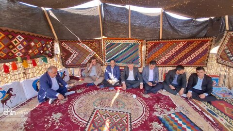 نمایش دست‌بافته‌های دهستان سادات محمودی در حاشیه همایش روستای میمند