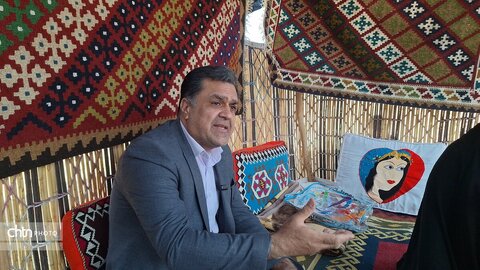 نمایش دست‌بافته‌های دهستان سادات محمودی در حاشیه همایش روستای میمند