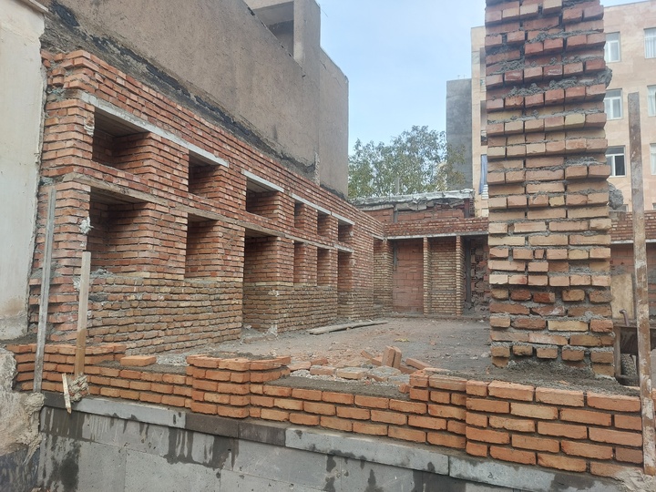 احیای خانه خاندان موذن‌زاده اردبیلی ادامه دارد