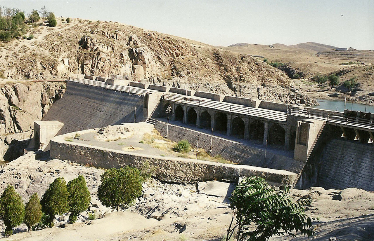چشمانداز زیبای بند گلستان، آبخوان قناتهای مهم مشهد
