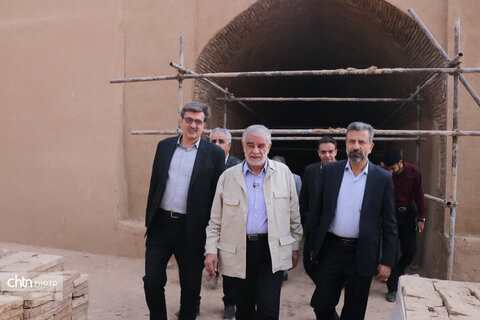بازدید از آثار تاریخی و فرهنگی شهرستان اشکذر