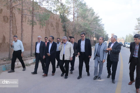 بازدید از آثار تاریخی و فرهنگی شهرستان اشکذر